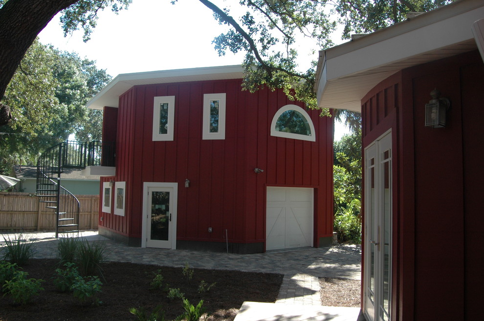 Inspiration for a contemporary shed and granny flat in Tampa.