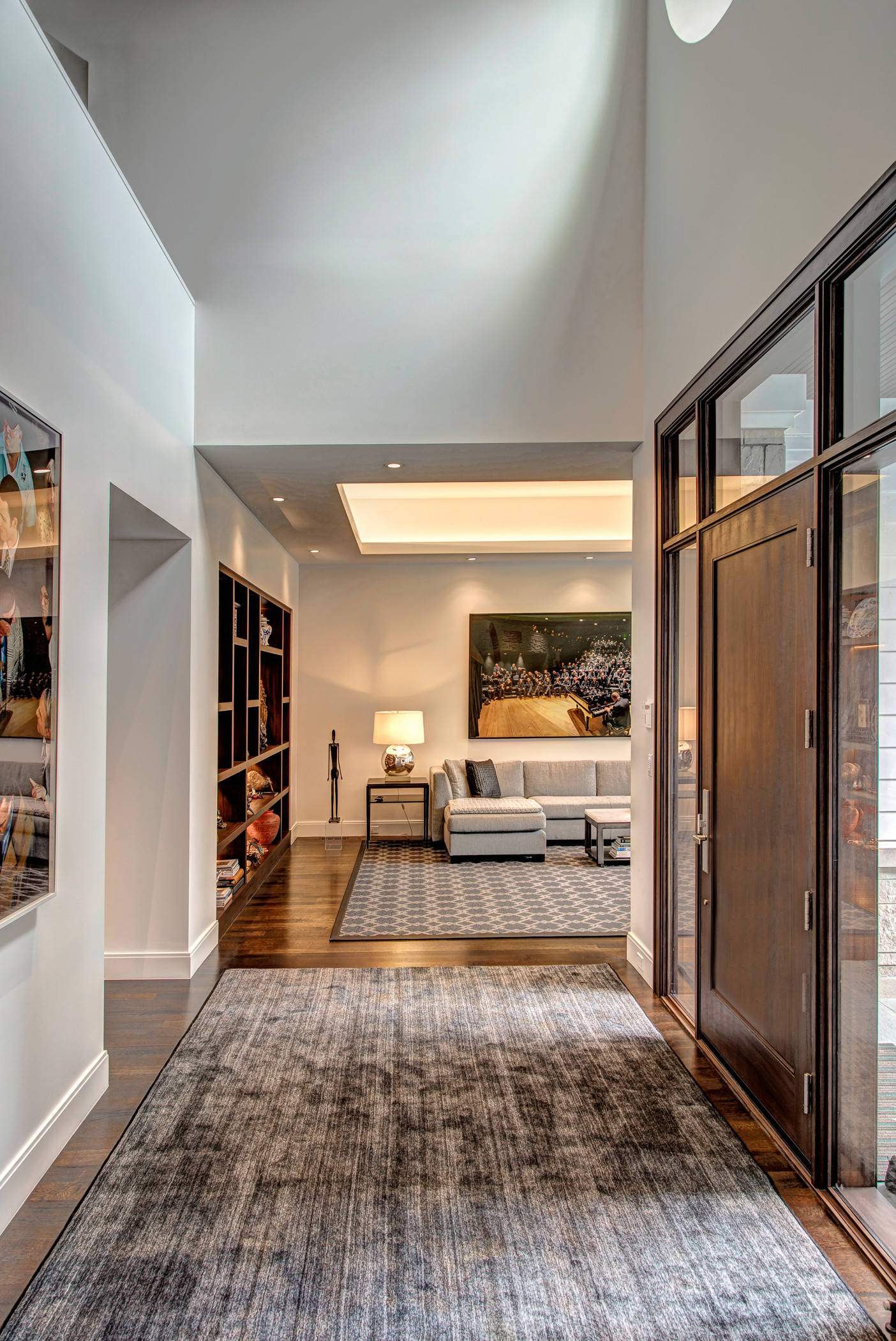 Contemporary Lake House, Bloomfield Hills, MI