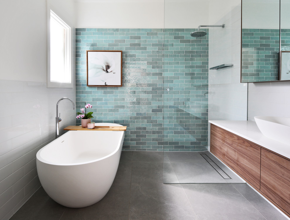 Inspiration for a contemporary bathroom remodel in Perth