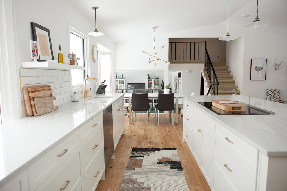 Kitchen - transitional kitchen idea