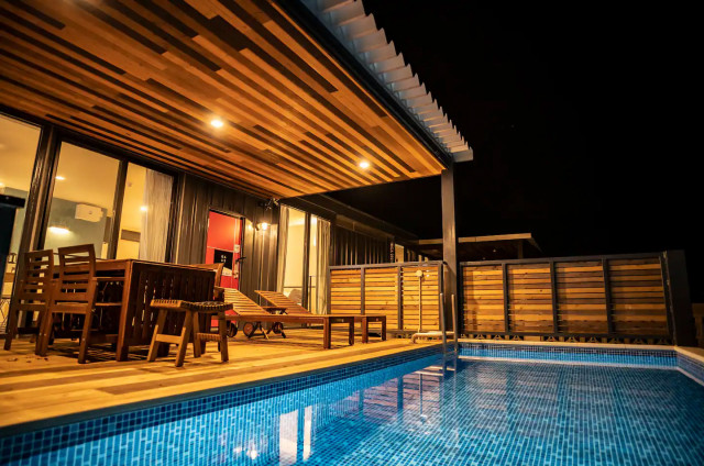 石垣島「FUSU」「KAJI」 industriale-piscina