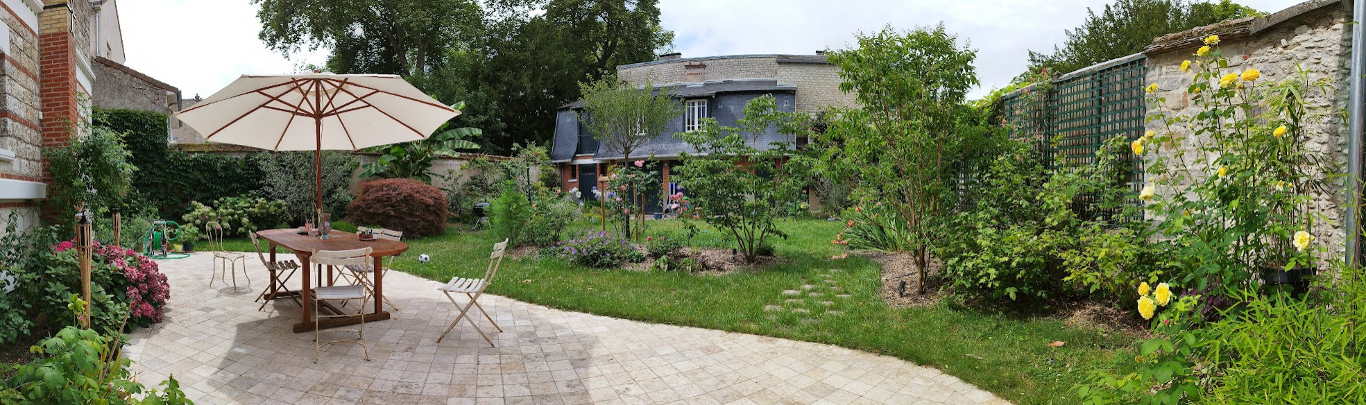Une terrasse bien accompagnée