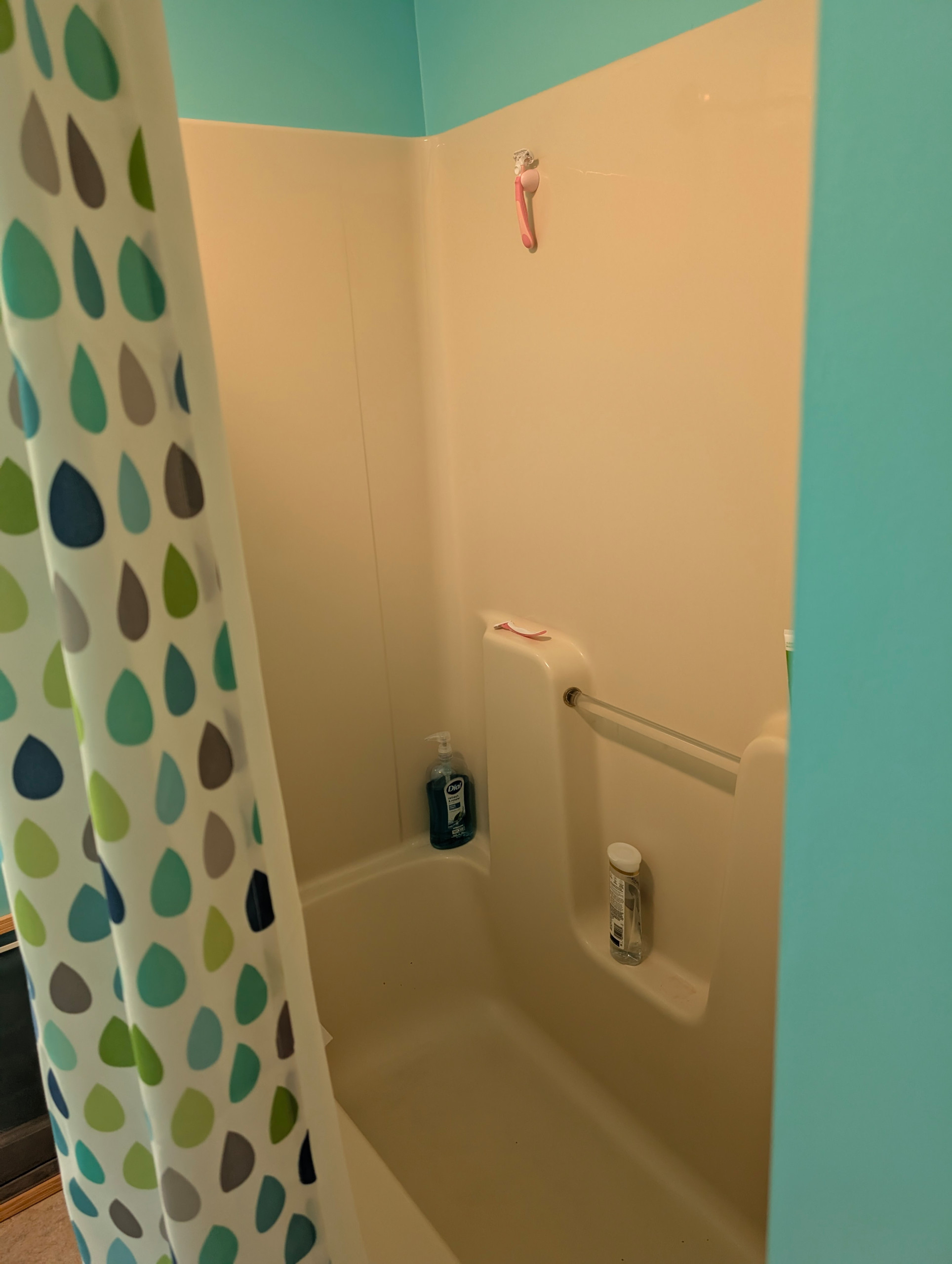 Harrisburg, PA Spa-calm, Age-ready, & Storage Smart Bathroom Remodel