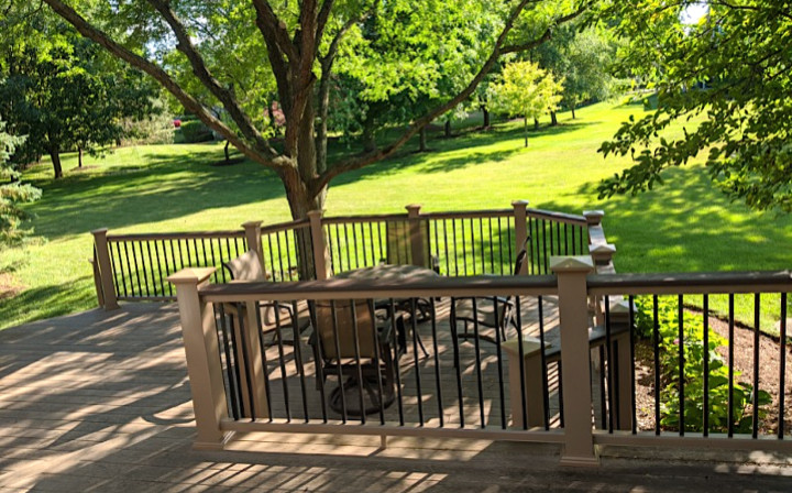 Deck - backyard deck idea in Chicago