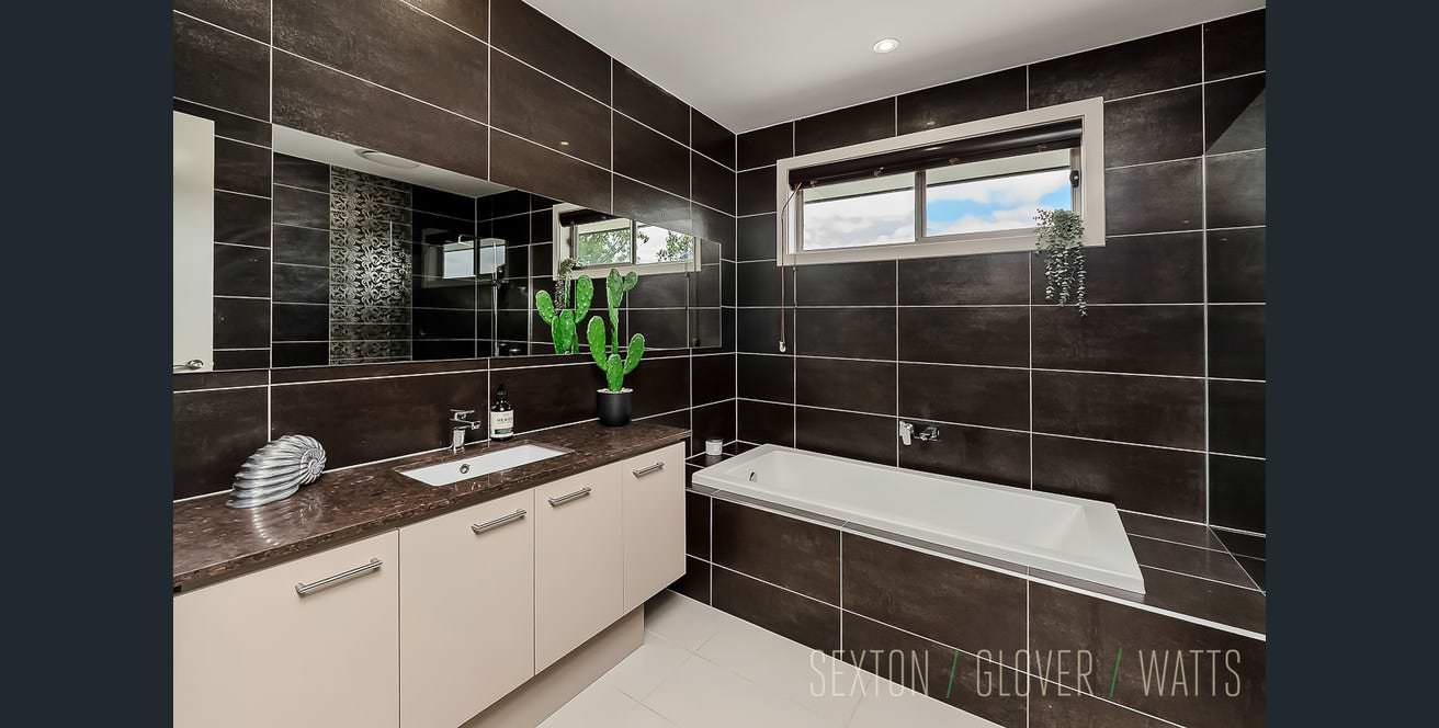 Bluestone Drive, Mount Barker SA