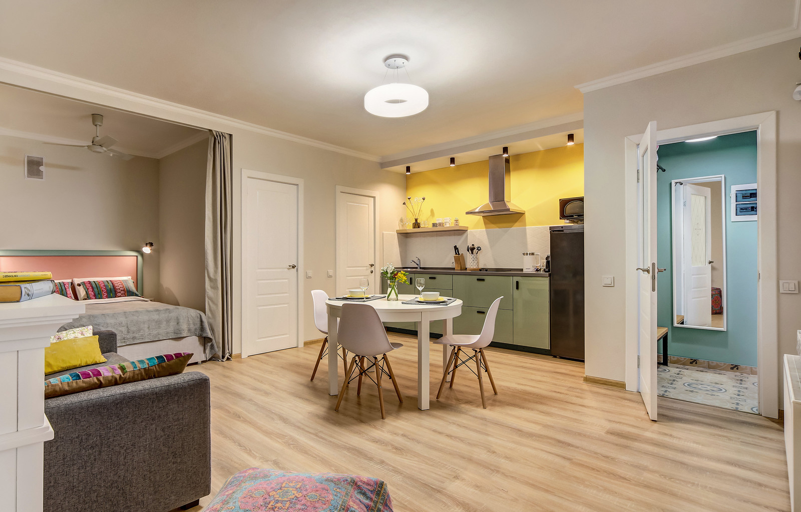 Квартира-студия 35 м2 для гостей Петербурга