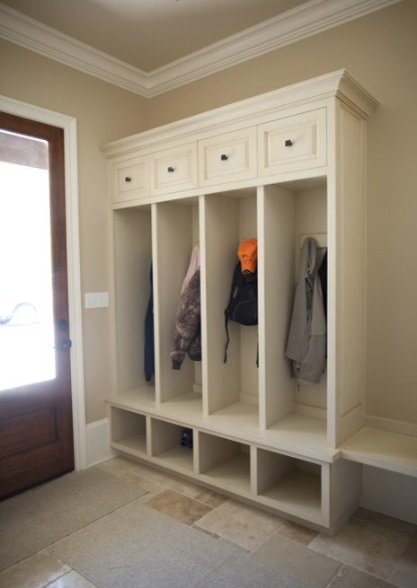 Inspiration for a transitional home design remodel in New York