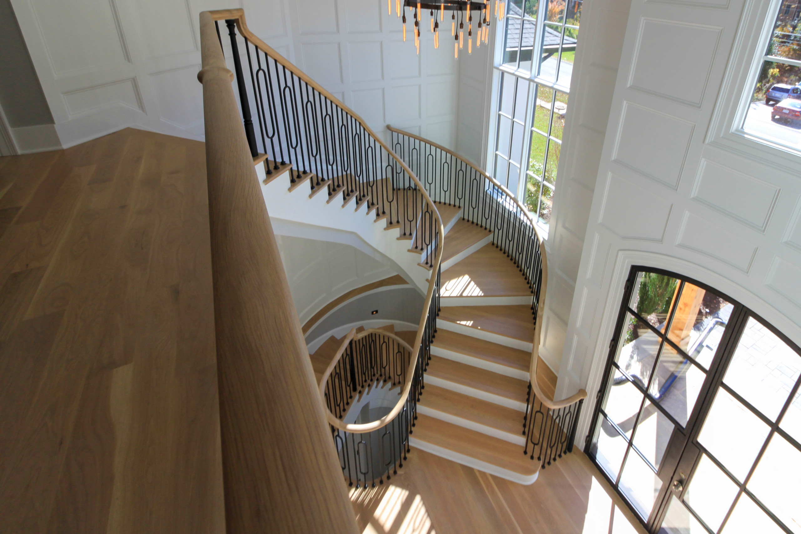 95_Remarkable and elegant floating elliptical staircase, McLean, VA 22101
