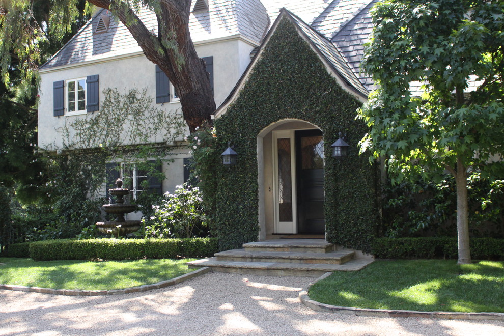 This is an example of a traditional two-storey exterior in Santa Barbara.
