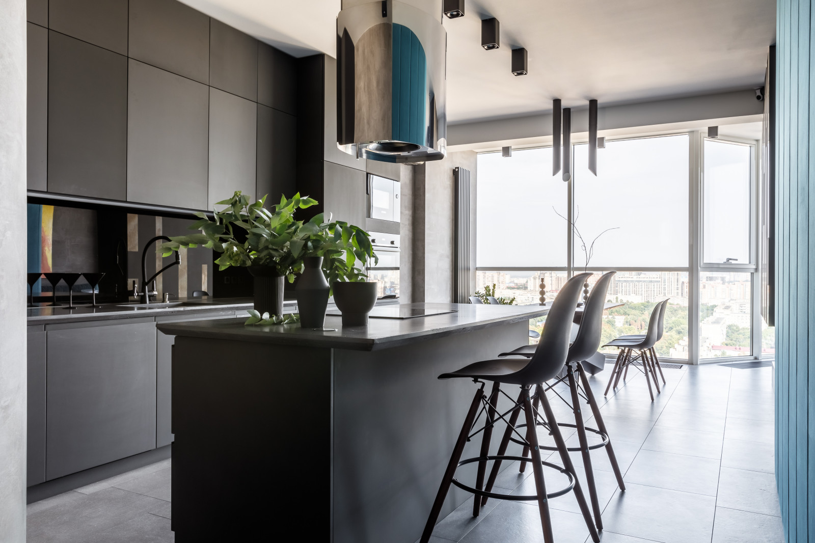 Квартира с бирюзовым акцентом