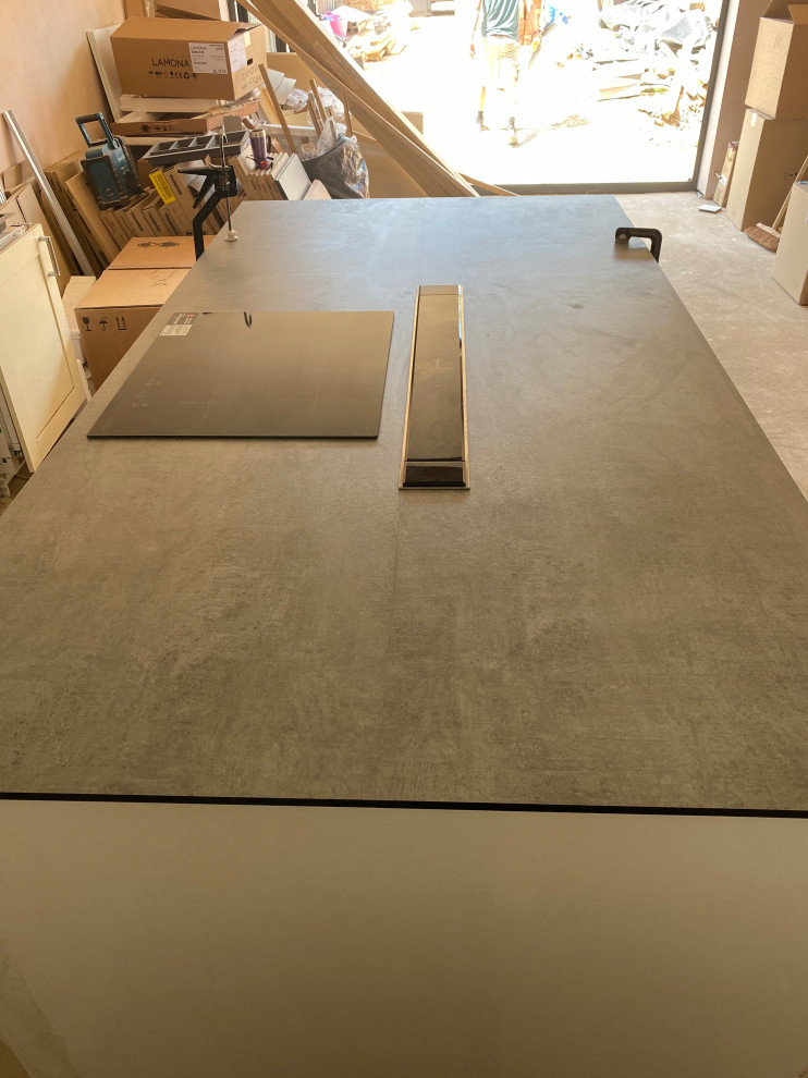 Worktop specialists (quartz, oak, compact laminate, laminate)