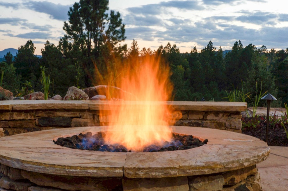 This is an example of a rustic landscaping in Denver.