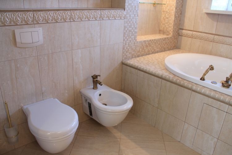 Котедж  360 м2