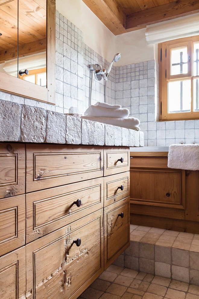 Home design - rustic home design idea in Denver