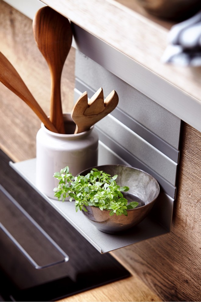 Kitchen - kitchen idea in Calgary