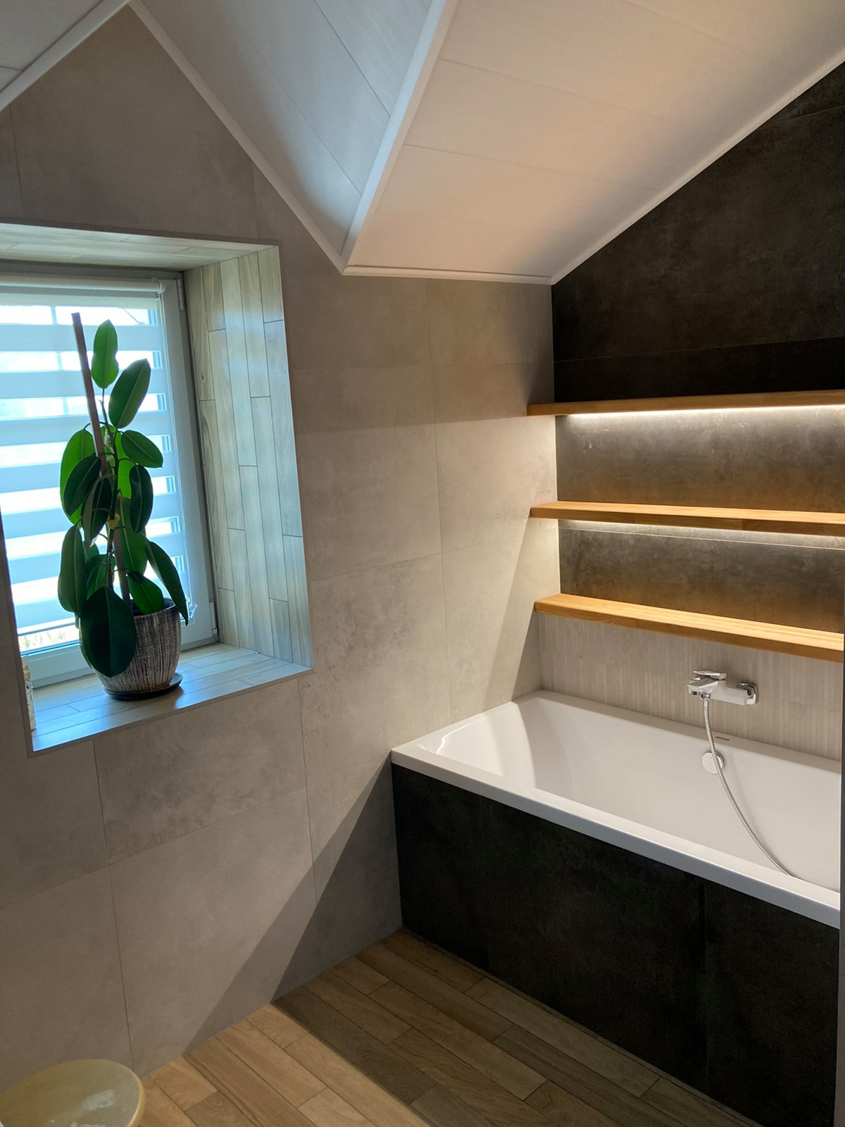 Реализация проекта санузла на марсардном этаже.