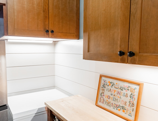 Mudroom contemporary-entre