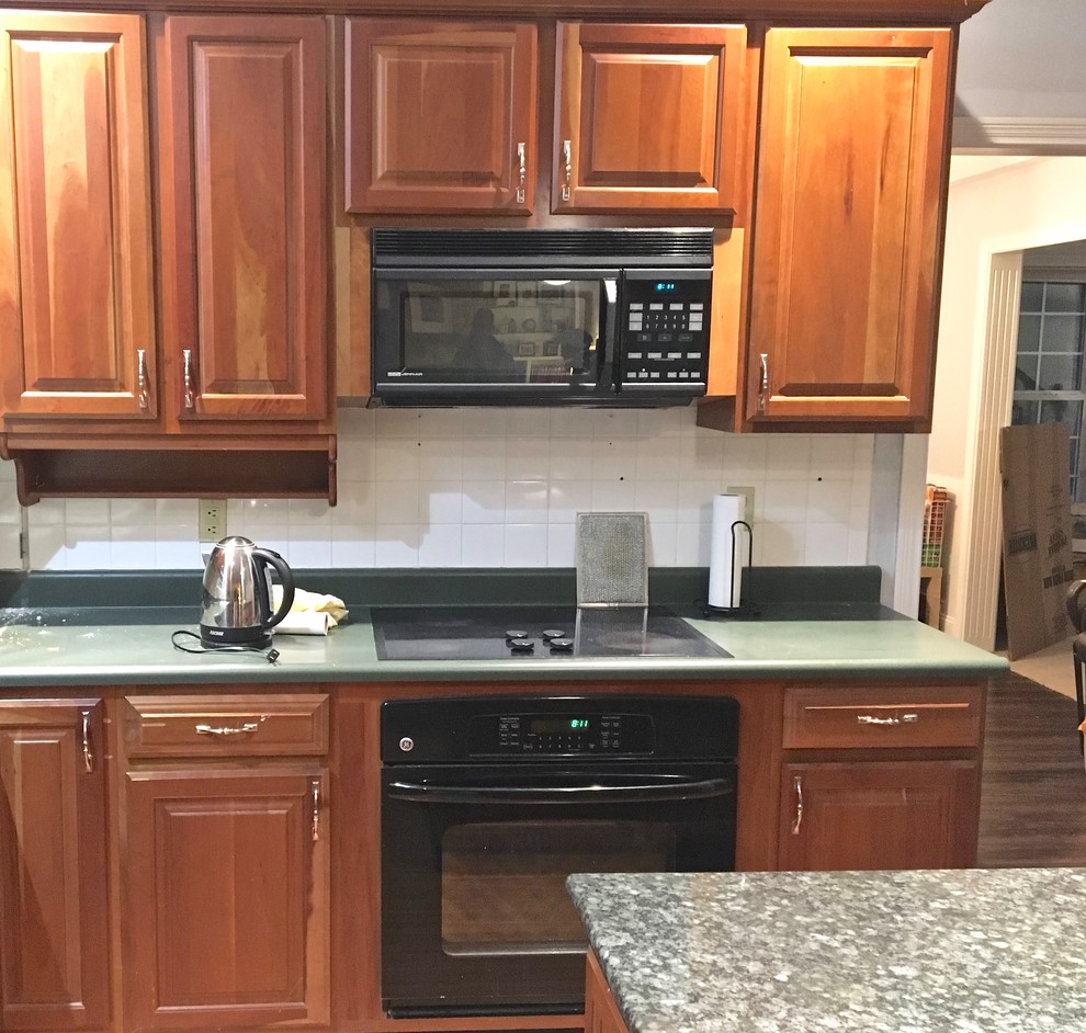 Example of a transitional kitchen design in Indianapolis