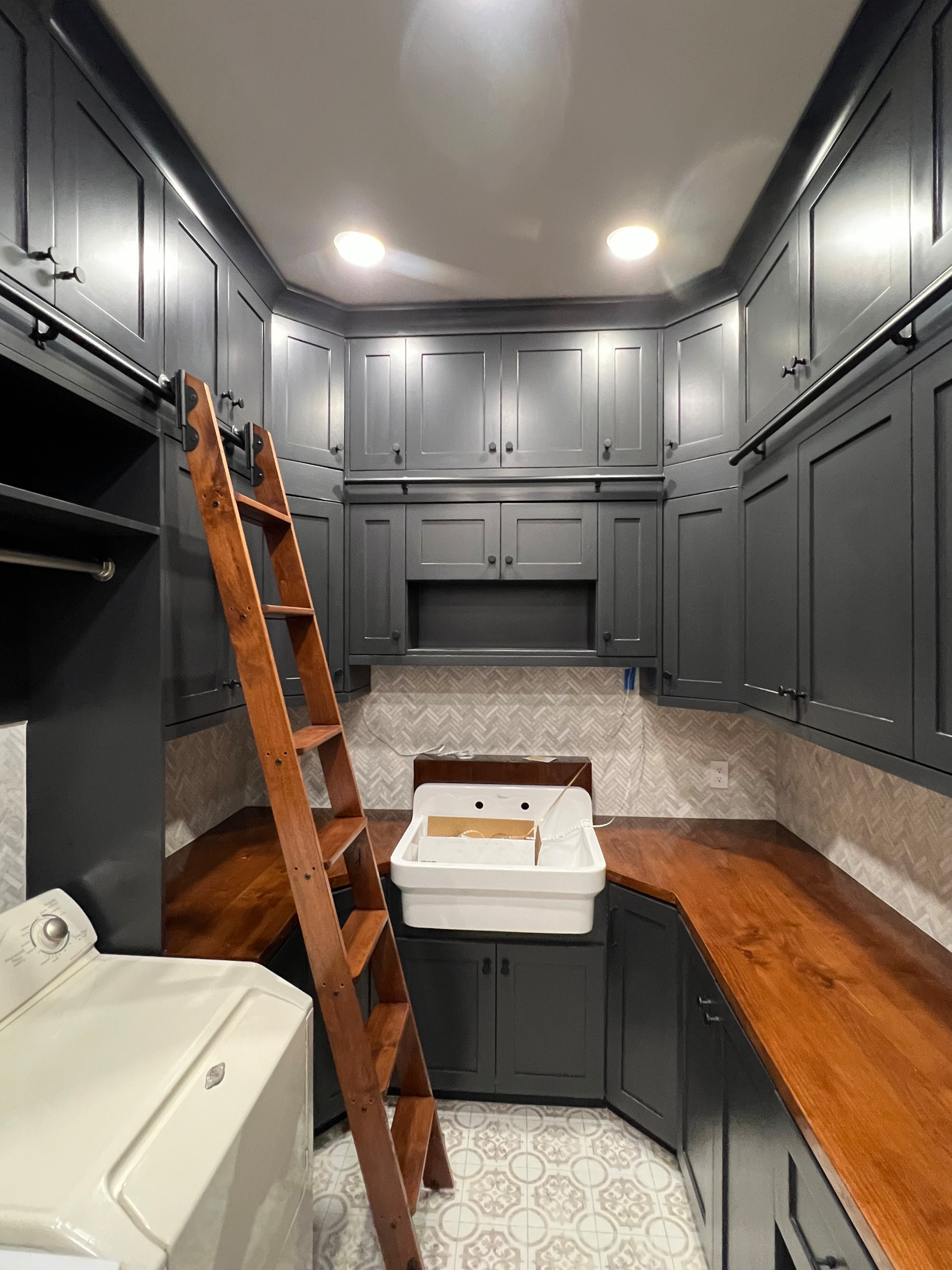 New Build - Kitchen, Bathroom, Closets, Entry, Laundry, & More!