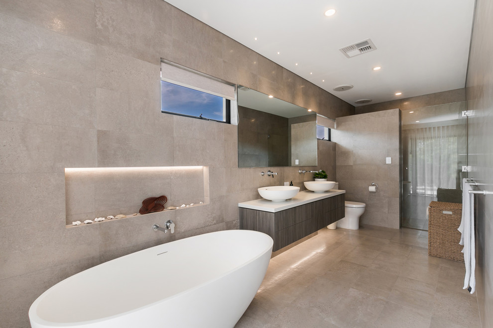 Design ideas for a contemporary bathroom in Perth.