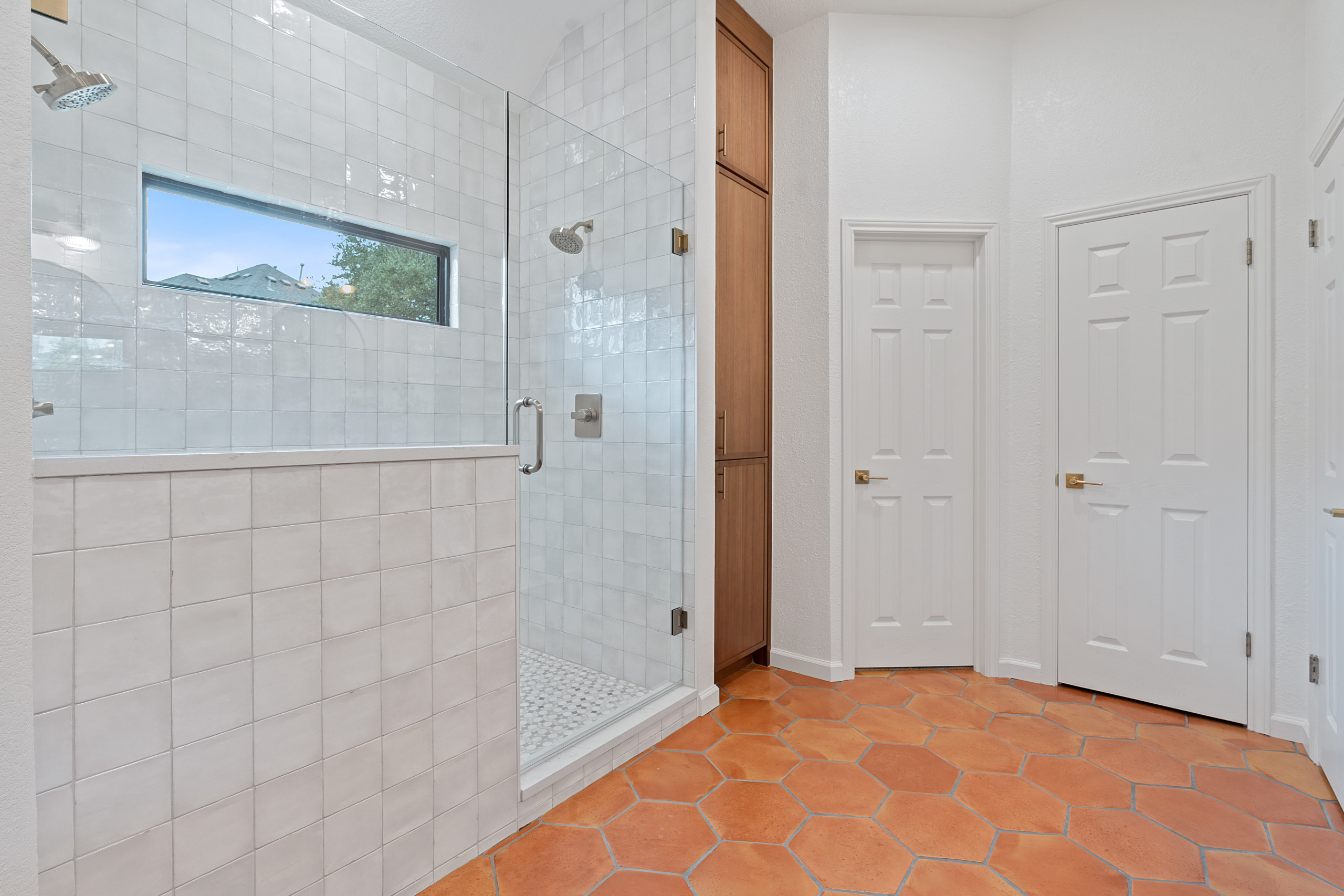 Southwestern Charm Bathroom (Circle C)