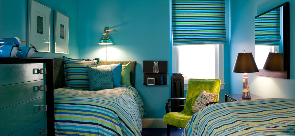Inspiration for a traditional gender-neutral kids' bedroom in DC Metro with blue walls.