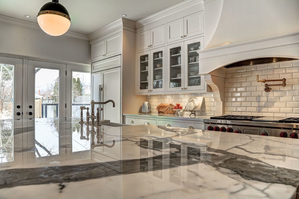 Home design - transitional home design idea in Toronto