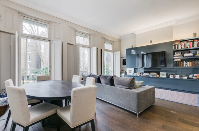 Little Venice - Before traditional-living-room