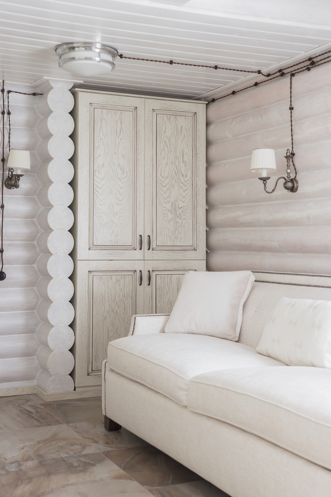 Интерьер в бревенчатом доме в Эсто-Садок