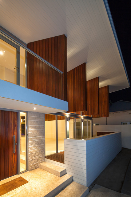 Moreing Rd contemporary-deck