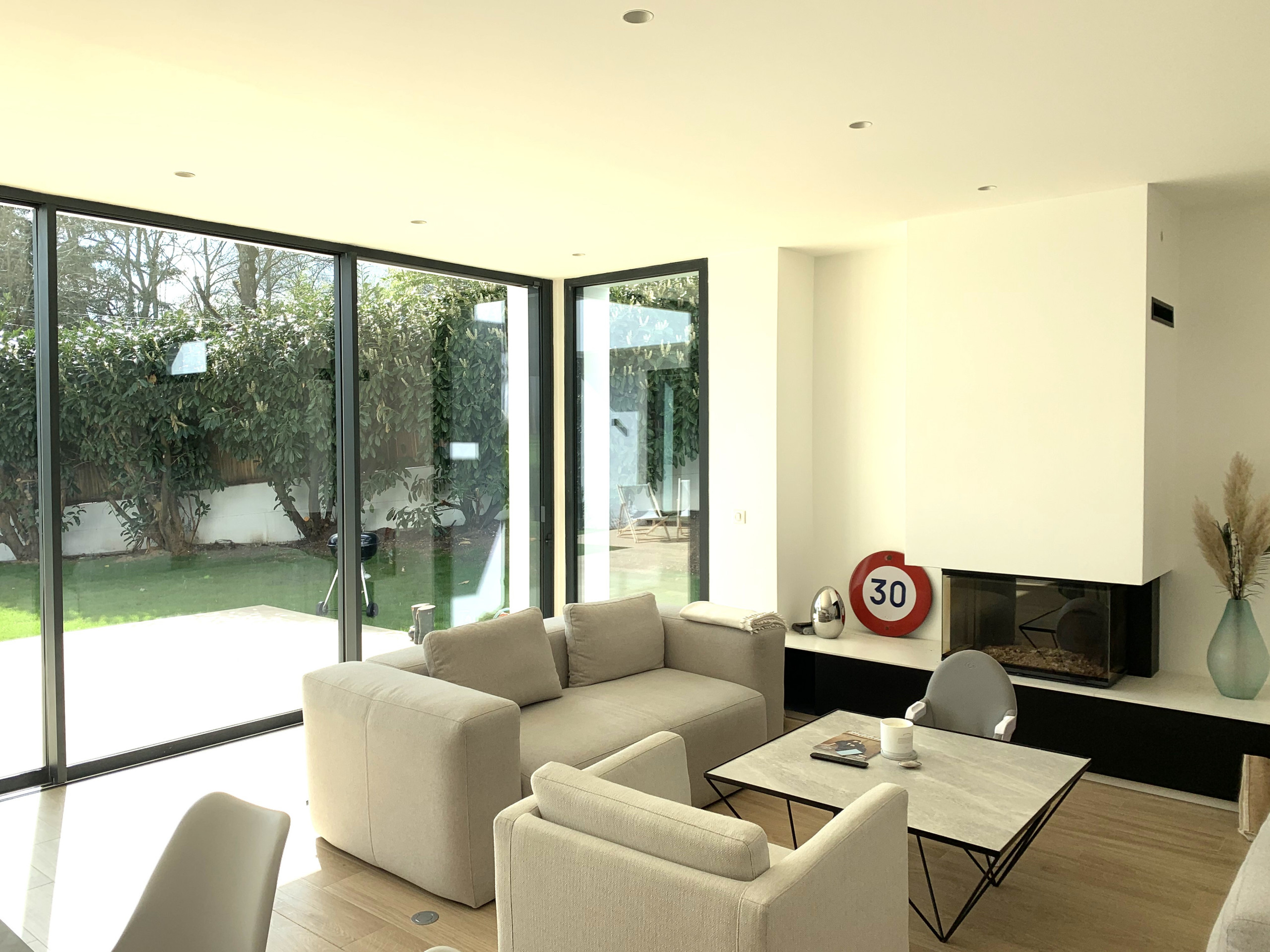 48 HR - Construction de 2 maisons - L'art de la pente