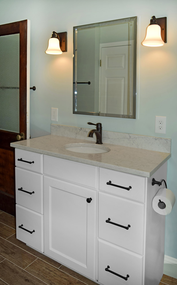 Hall Bath Pennington - Transitional - Bathroom ...