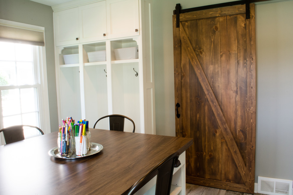 Home design - transitional home design idea in Chicago