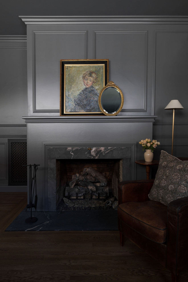 Inspiration for a timeless living room remodel in Sacramento