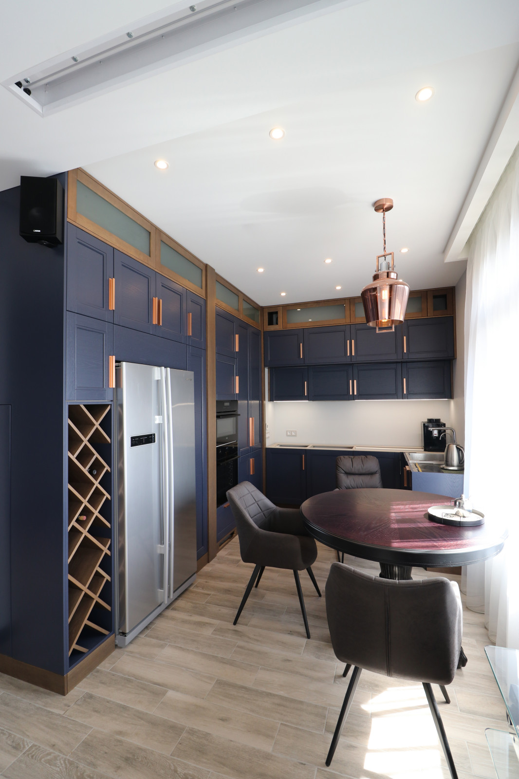 Квартира в Москве. Кухня-гостиная