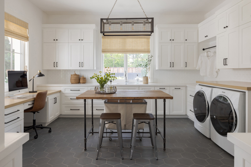 Design ideas for a country laundry room in San Francisco.