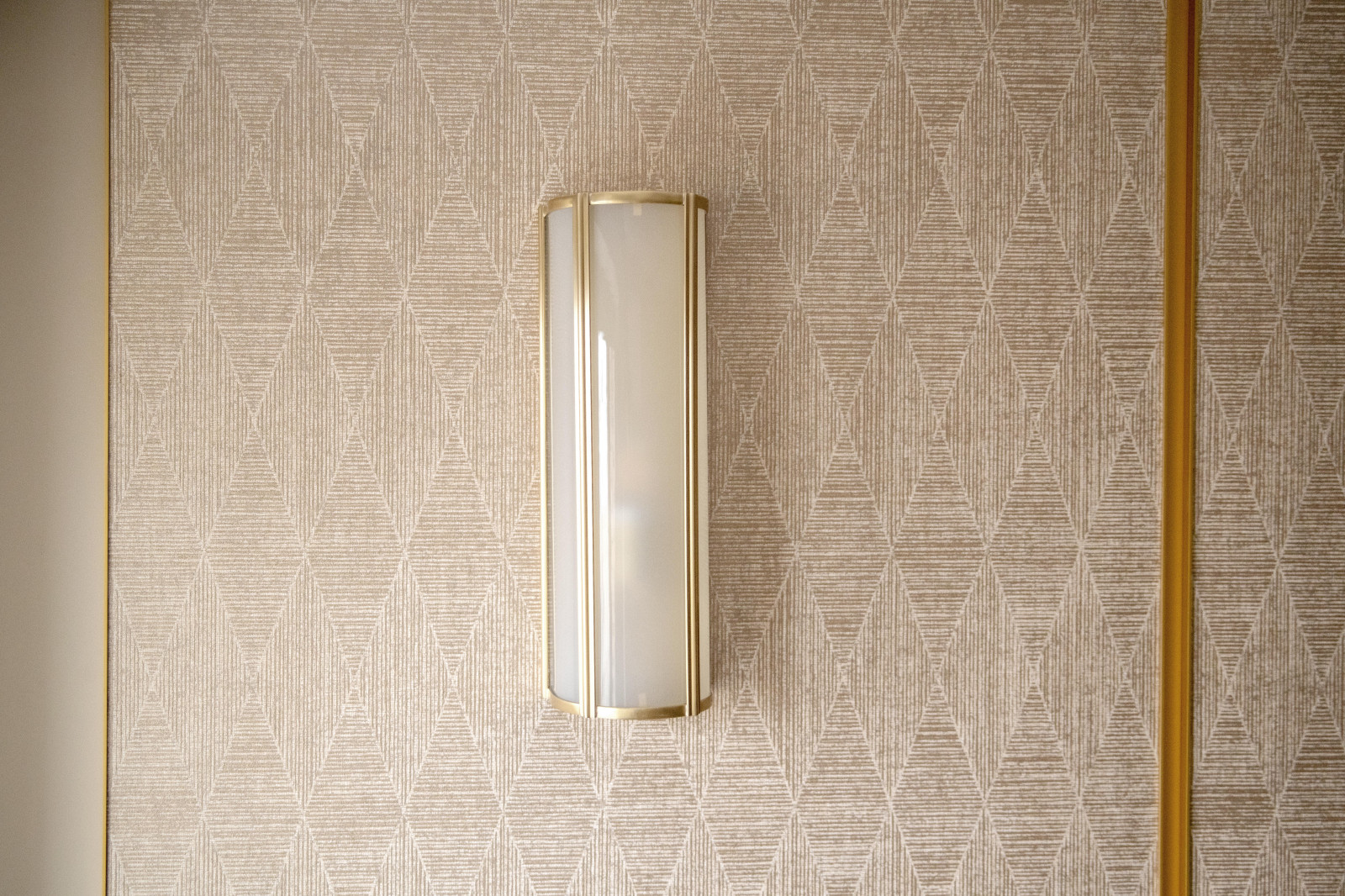 Декор стены в спальне