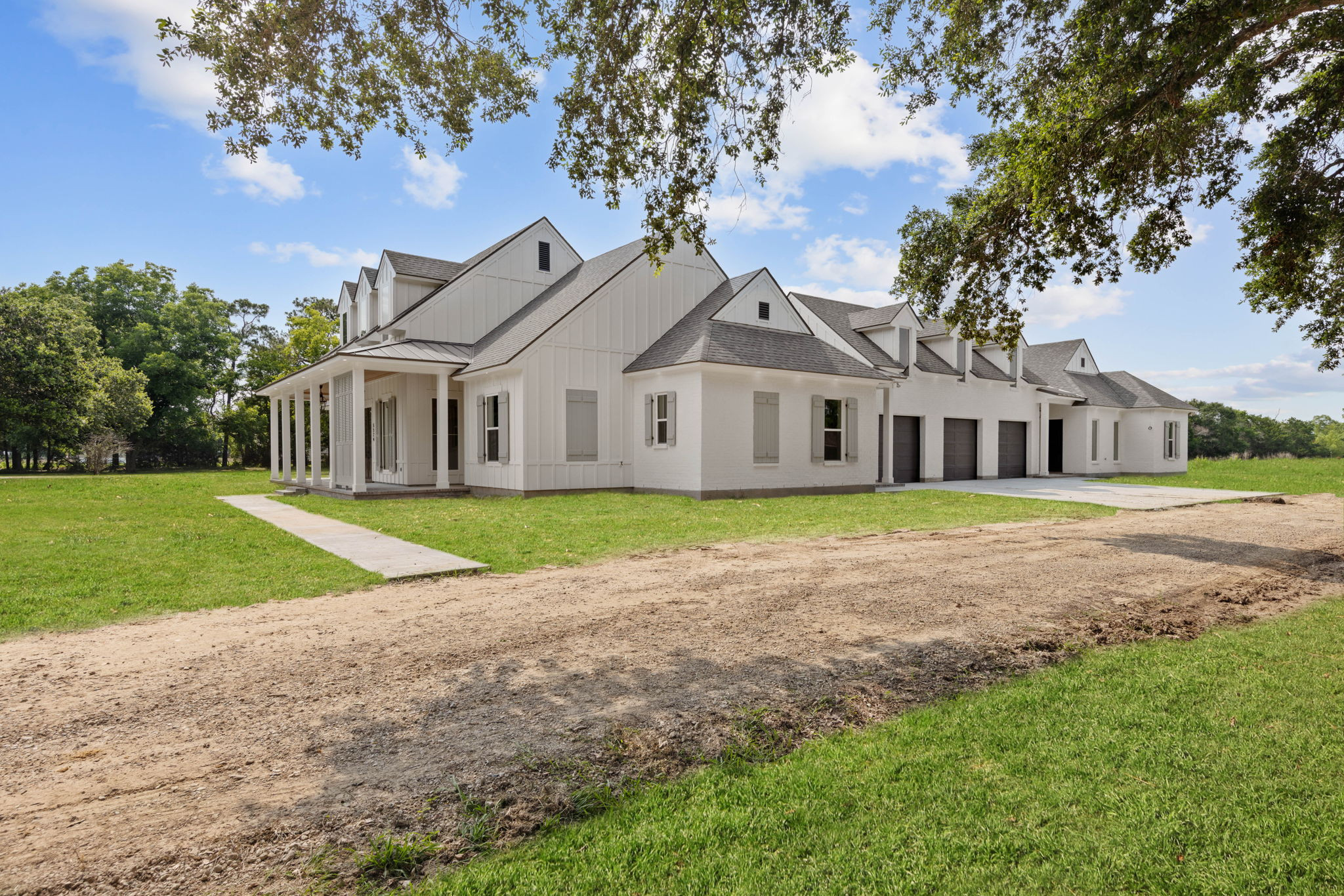 Andrepont Residence