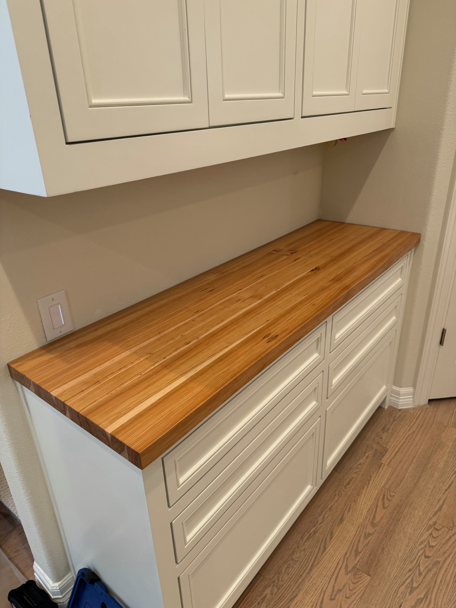 Beverage Bar & Laundry Room