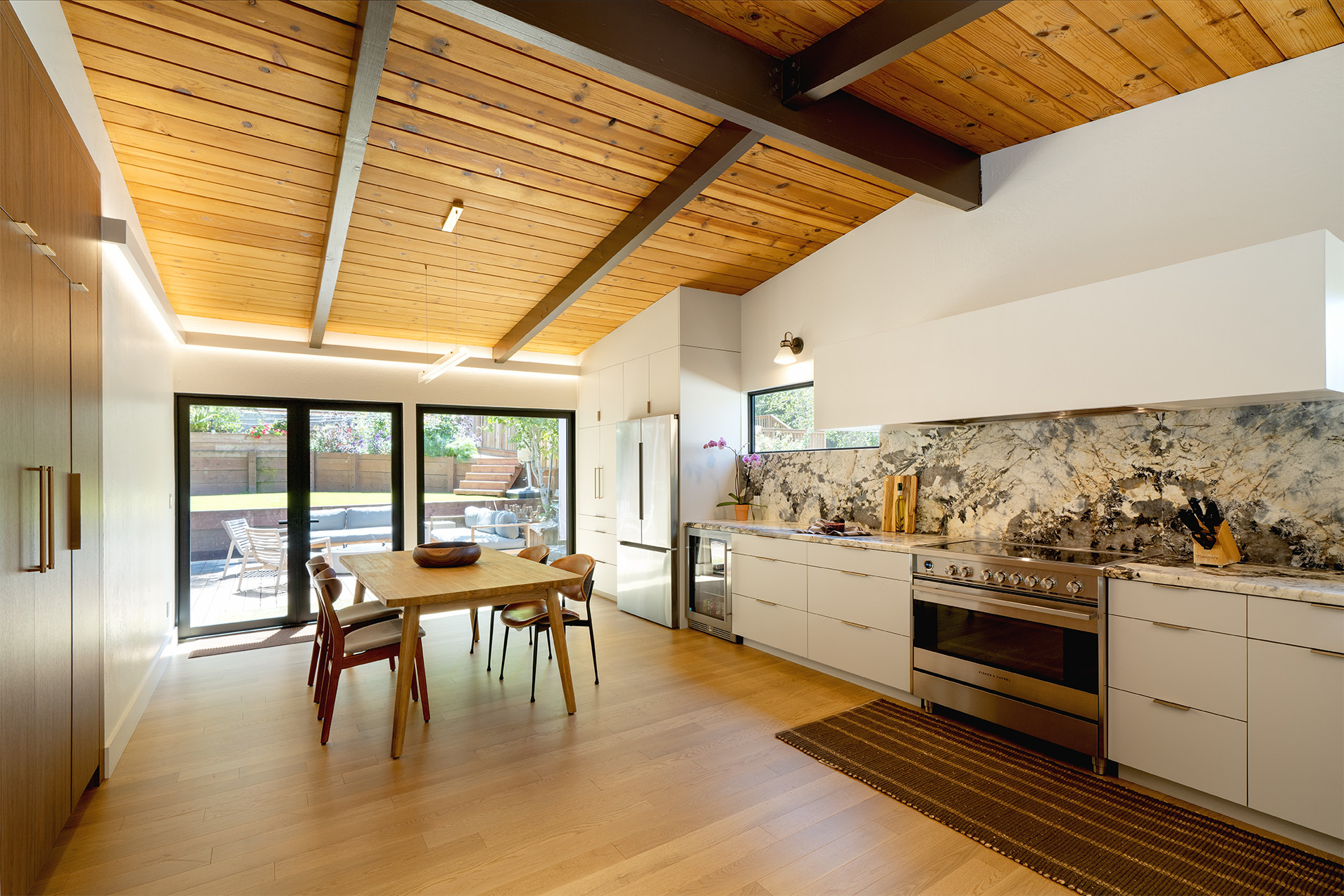 Warm Mid-Century Modern Home Remodel