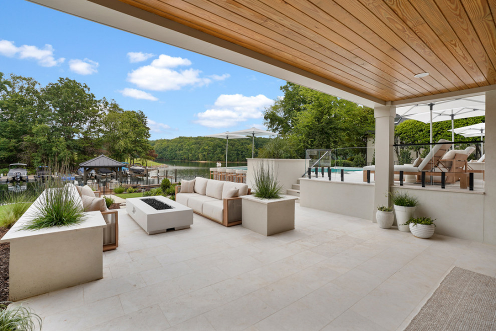 Luxury Modern Lake living