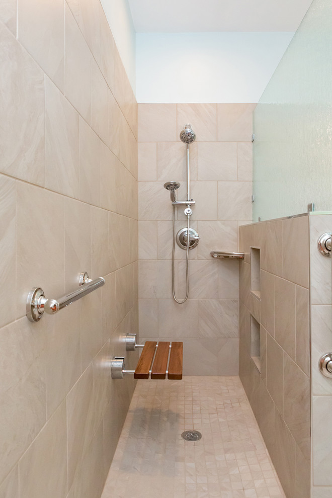 Bathroom - transitional bathroom idea
