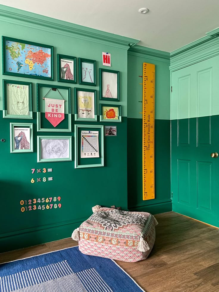 peinture verte mur