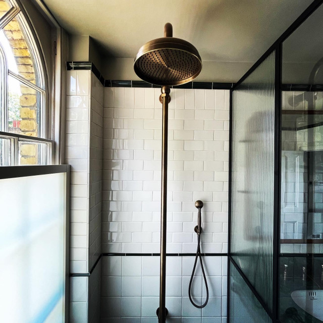 Walk In Custom Wetroom Victorien Salle de Bain Londres par KBB