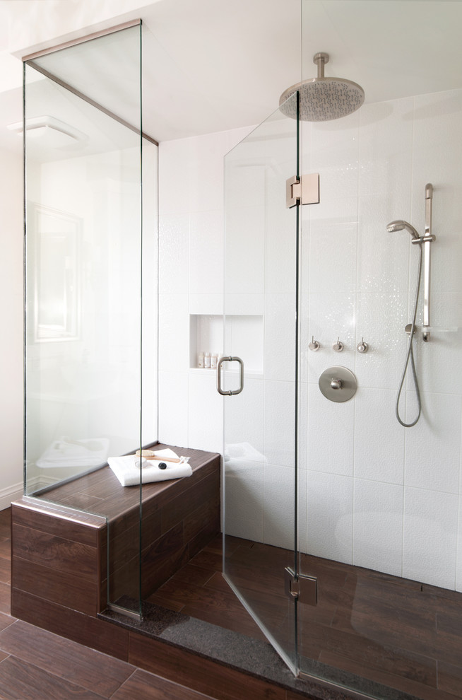 Inspiration for a transitional bathroom in Toronto with white tile.