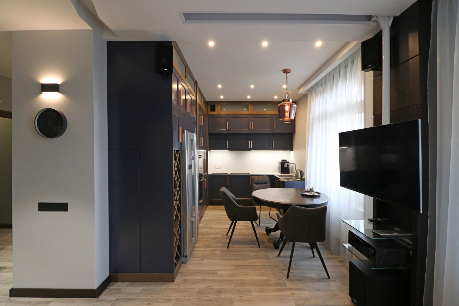 Квартира в Москве. Кухня-гостиная