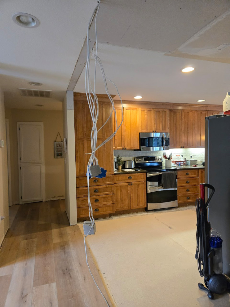 Gig Harbor Kitchen & Primary Bathroom