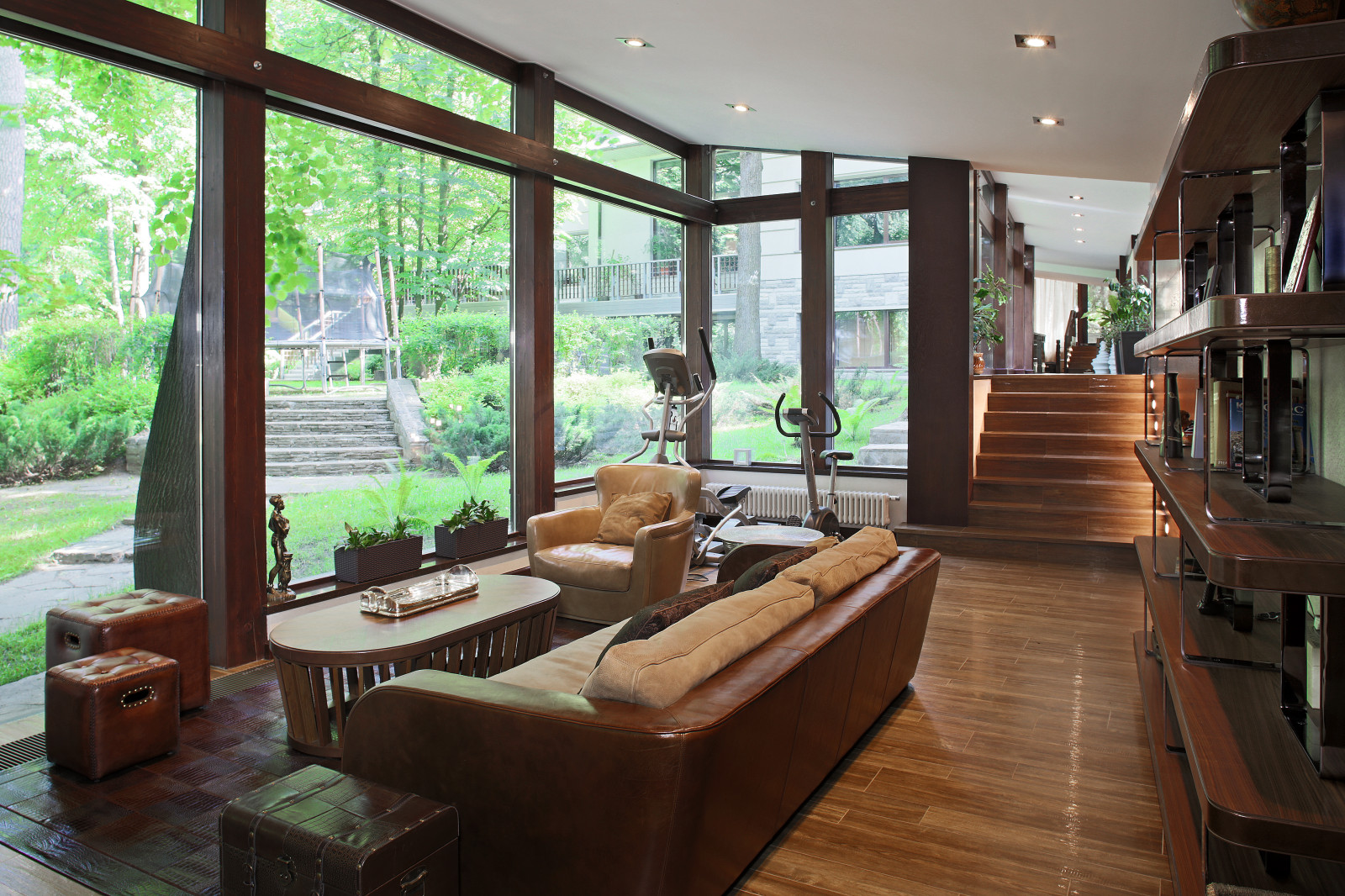 Дом в поселке "Жуковка" на Рублево-Успенском шоссе.