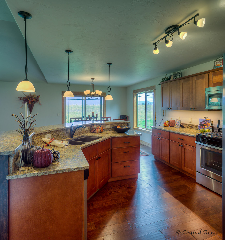 Kitchen - rustic kitchen idea