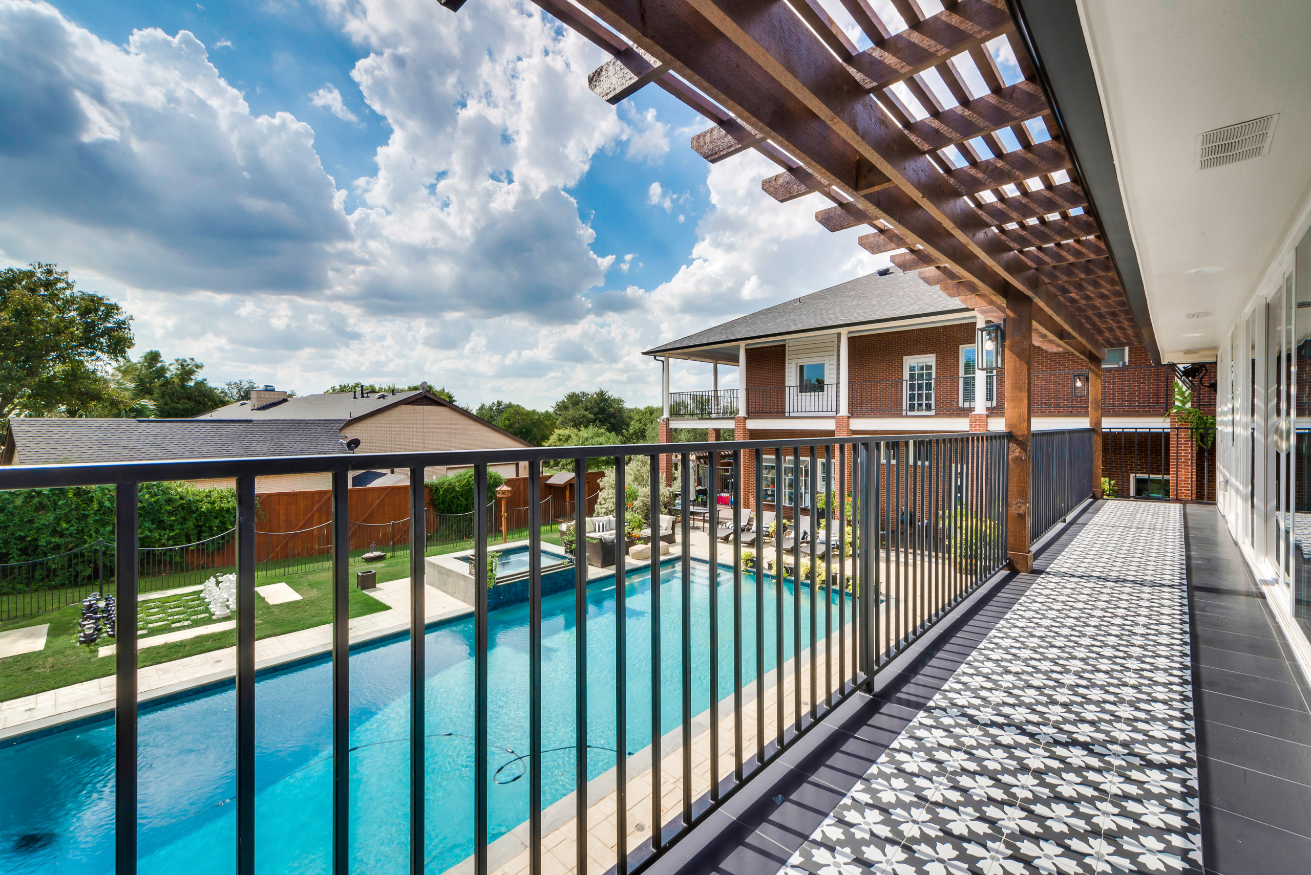 Exterior porch and BBQ